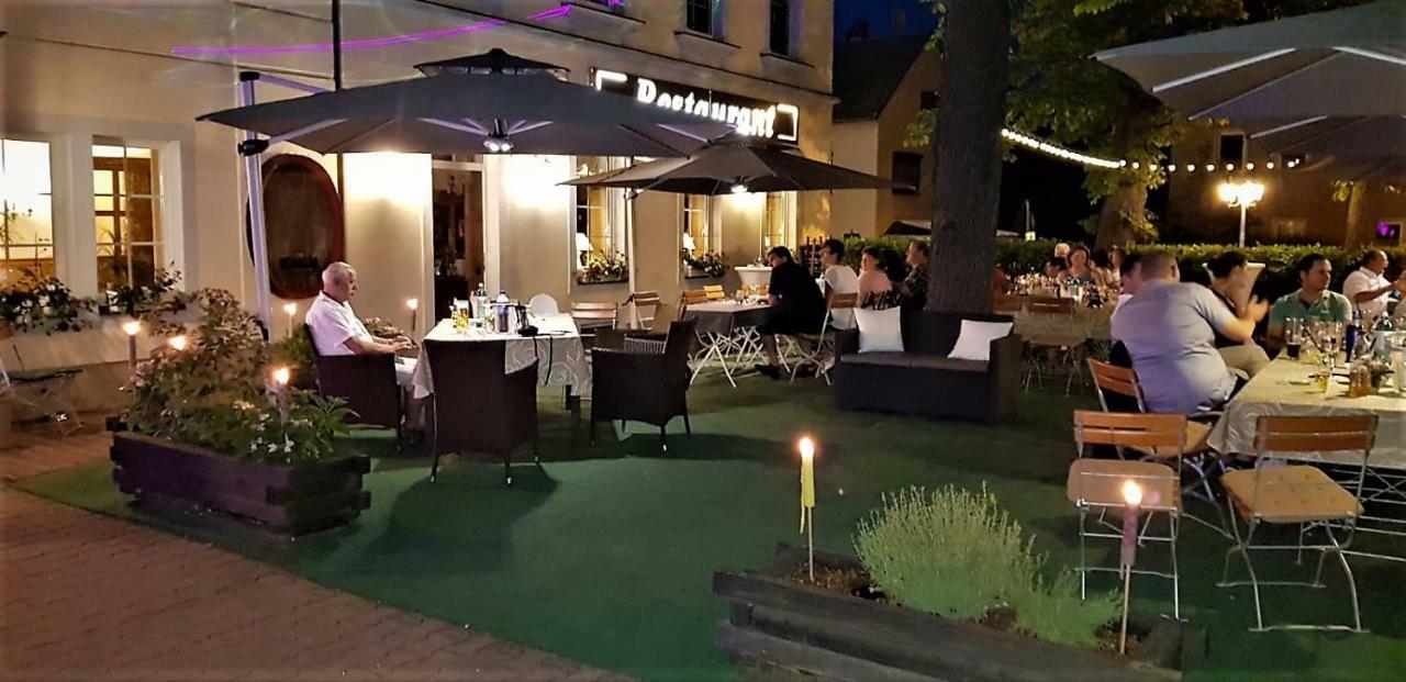 Hotel Weisse Taube Döbeln Exterior foto